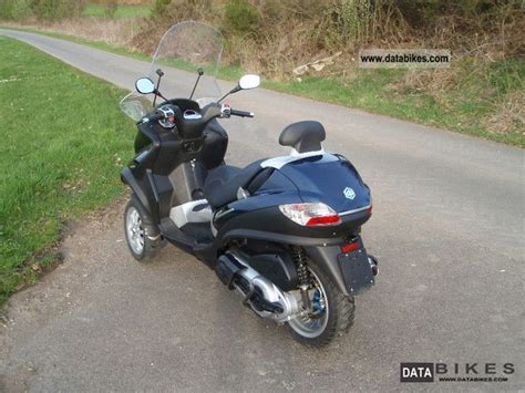 Mp3 is an acronym of moto piaggio a 3 ruote, italian for piaggio motorcycle with 3 wheels). 2008 Piaggio MP3 400 ie 7567km from 1.Hand trade-in MP 3