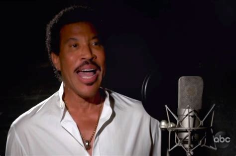 Lionel Richie Leads All Star ‘idol Rendition Of ‘we Are The World Watch