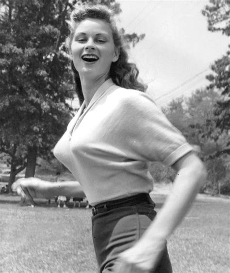 Bullet Bras Were All The Rage In The 1940s And 1950s 20 Pics Bored