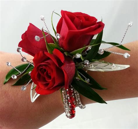 homecoming corsage prom flowers corsage homecoming flowers prom flowers