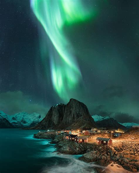 Aurora Borealis Over The Lofoten Islands Norway Rmostbeautiful