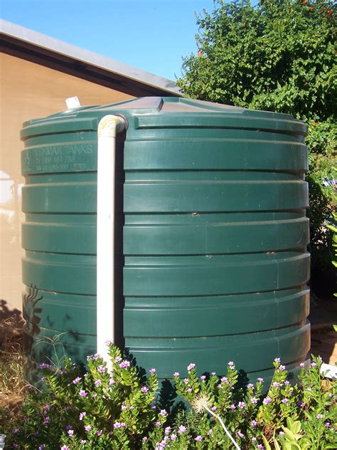 Pretending To Farm How To Manage A Rain Water Tank