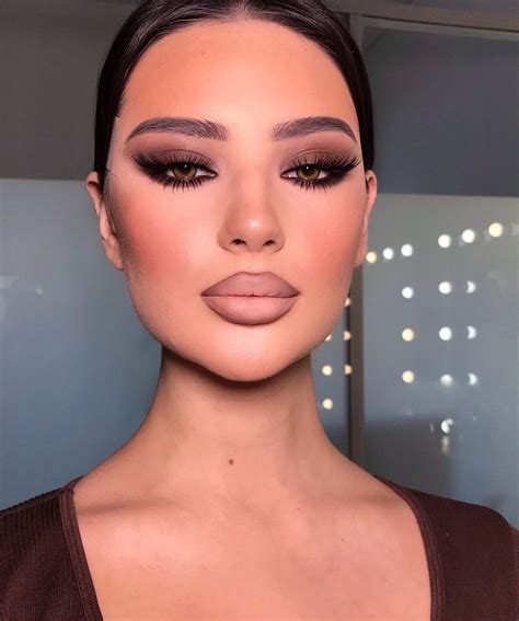 makeup artist from russia on instagram “Мои хорошие посмотрите как меняется кадр при разном