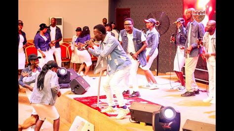 Omo Baba Amapiano Praise Live By Emmy J Powerful Performancesession