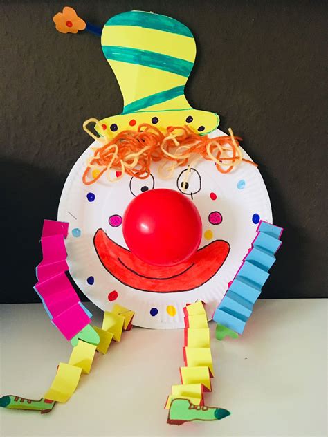 Clown Crafts Carnival Crafts Circus Crafts Carnival Decorations