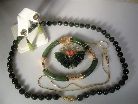 Oriental Dynasty Jade Jewelry Set Jade Bead Necklace Jade Earrings