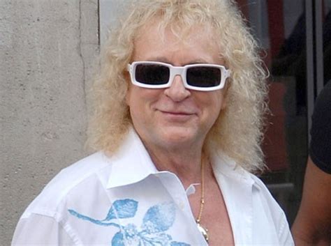 Michel polnareff l'amour avec toi 1966lato b del 45 love me please love meho messo questo brano perchè per le vicissitudini che ebbe rispecchia la società. Michel Polnareff Net Worth 2021 Update: Bio, Age, Height ...
