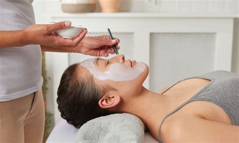our guide to five common spa facial treatments