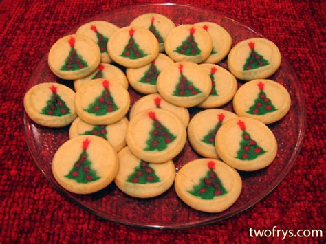 Christmas sugar cookie sandwich cookies recipe pillsbury. Two Frys: Pillsbury Christmas Tree Shape Sugar Cookies