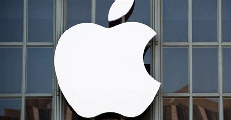 Apple Shareholder Proposal Seeks More Diversity At Top