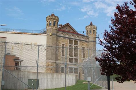 Ft Madison Prison Inmate Dies Kbur