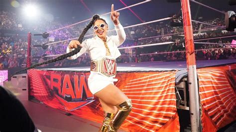 Bianca Belair Retains Raw Womens Championship At Hell In A Cell
