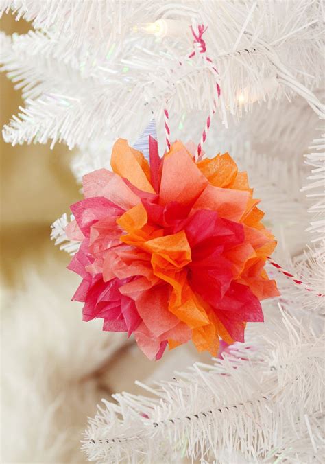 How To 3 Elegant Tree Decorations You Can Make From Recycled Paper