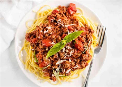 Easy Spaghetti And Meat Sauce 30 Mins I Heart Naptime