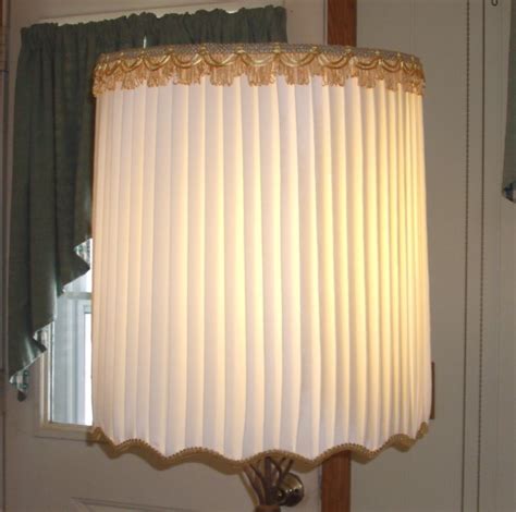 From hard back to soft back, silk to linen, paper and more, lux lampshades has any look and style you need. New Drum Silk Lampshade Cover