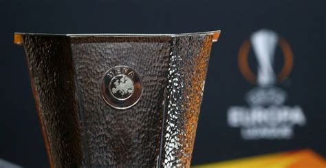 The europa league is down to 16 teams. LIVE: Loting voor kwartfinales én halve finales van Europa ...