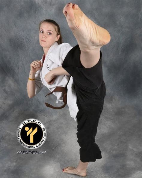 Beautiful feet..Great kick | Women karate, Female martial artists