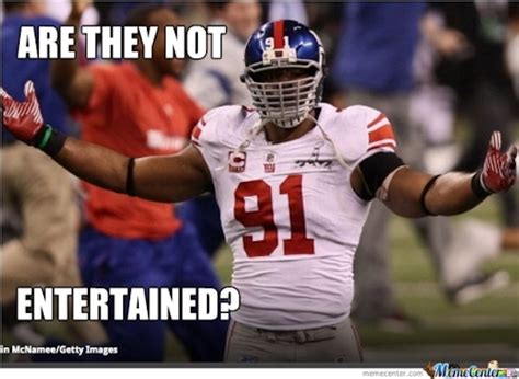 14 Funny Football Memes Just In Time For The Super Bowl