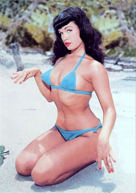 Bettie Page Vintage Photos Of The Queen Of Pinups S Rare Historical Photos