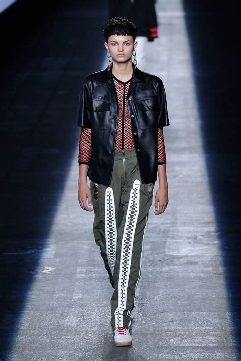 Alexander Wang Runway Spring 2016 New York Fashion Week Daily