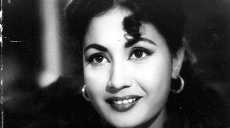 Rare Memorabilia Of Meena Kumari On Display Bollywood News The
