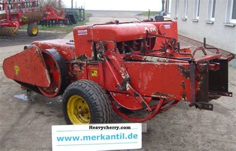 Welger Ap Press Agricultural Haymaking Equipment Photo And Specs