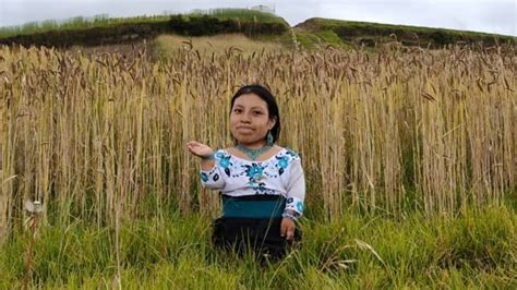 ella es rosita betún la tiktoker ecuatoriana con acondroplasia que revoluciona las redes