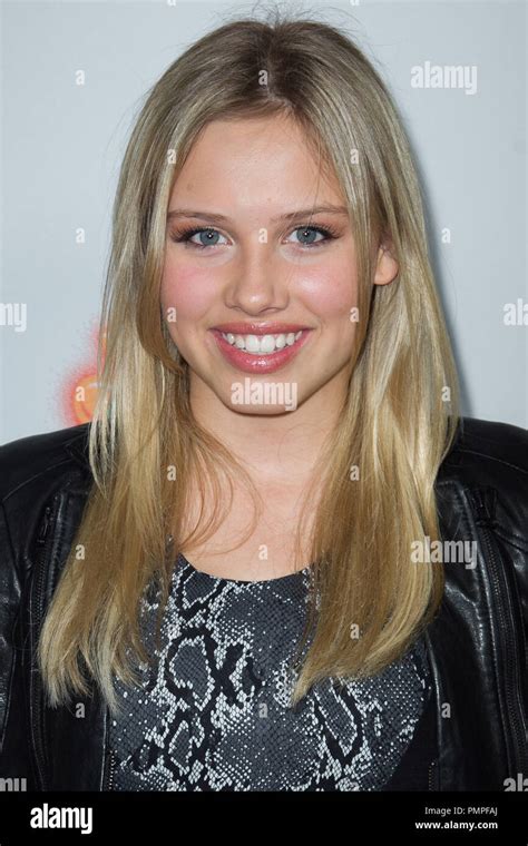 Gracie Dzienny Arrives At The Premiere Of Paramount Pictures Fun Size