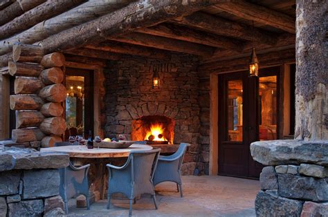 Mountain Chic Cabin Exudes Rustic Luxe Style In Big Sky Country Chic