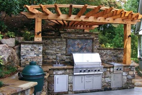40 Outdoor Kitchen Pergola Ideas For Covered Backyard Designs