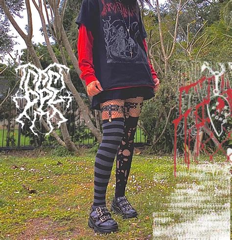Real Edgy Fit Gothic Gothcore Mallgoth Edgygirl
