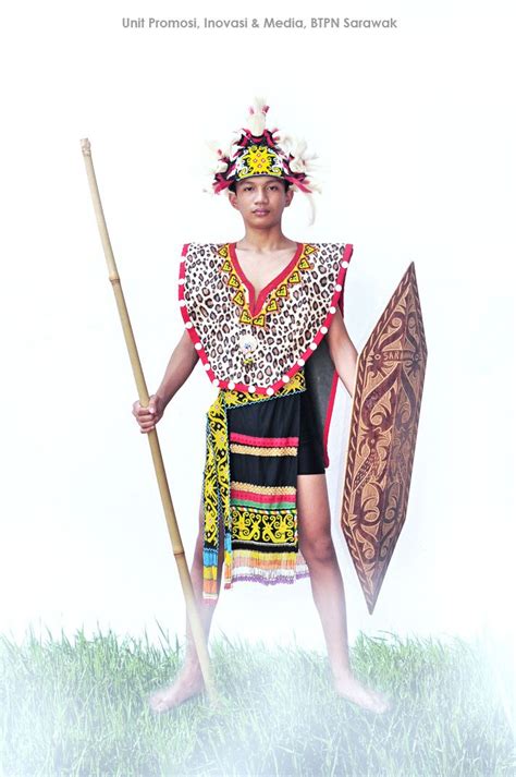India memiliki keunikan pada pakaian tradisionalnya citmin. Baju Tradisional Etnik Iban - BAJUKU