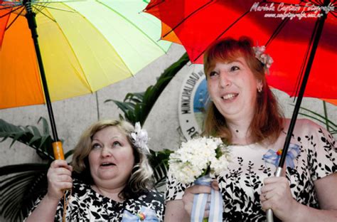 As Putin Leaves Argentina Gay Russians Marry In Buenos
