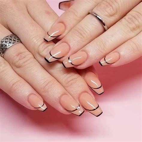 33 Creative Styles For Nude Nails Youll Love Fashionre