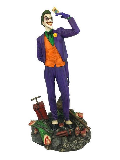 Diamond Select Toys Dc Gallery Joker Comic Pvc Statue Nerdom