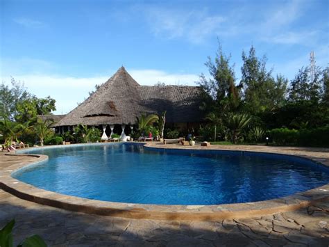 Der Tolle Pool Eignet Sic Spice Island Hotel And Resort Jambiani • Holidaycheck Zanzibar