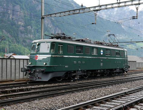 SBB Historic - Ae 6/6 11411 unterwegs zum Depot in Erstfeld am 01.08.2015 . Standort des ...
