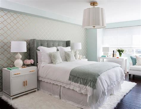 Bedroom color scheme ideas will help you to add harmonious shades to your home which give variety and feelings of calm. 5 Ways The Color of Your Bedroom Affects You - Home Bunch ...
