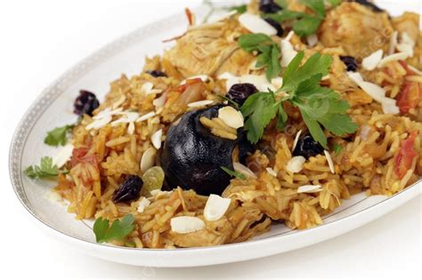 An Authentic Saudi Chicken Kabsa Known In Qatar As Majbous Background