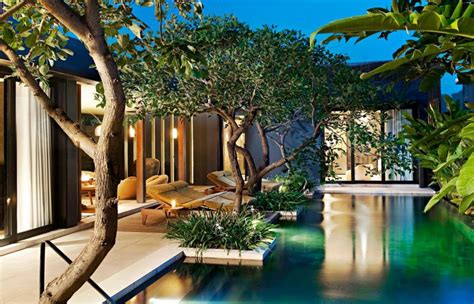 W Bali Seminyak Luxury Beach Resort In Indonesia The Luxe Voyager