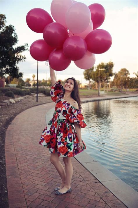 Balloon Photoshoot Poses Bolos De Aniversário Inspiração
