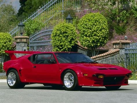 The esprit was a lightweight sports car so pure, sharp, and purposeful that it looked like it could rival the performance of anything from ferrari or the lagonda was the first car to use a digital dashboard. Luxury sports cars 80s | Vehicles