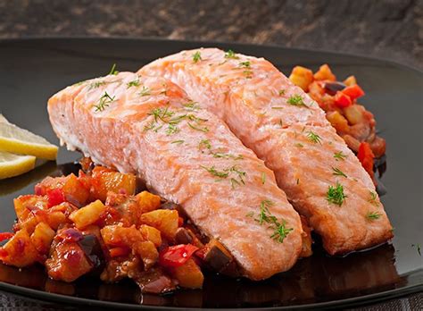 Lachsfilet mit Gemüse Rezept GuteKueche ch