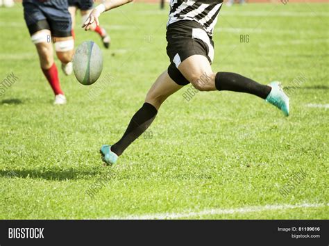 Rugby Player Kicking Image & Photo (Free Trial) | Bigstock