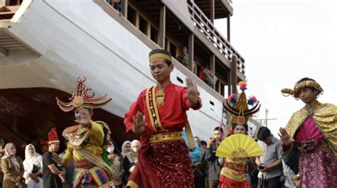 Ritual Annyorong Lopi Kearifan Lokal Bugis Dalam Peluncuran Kapal