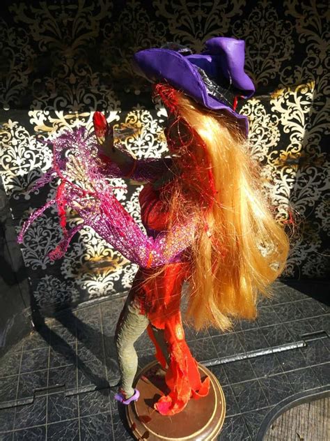 44 Hauntingly Creepy And Dead Scary Zombie Barbie Dolls Noveltystreet