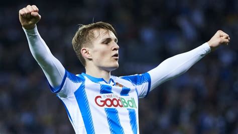 See their stats, skillmoves, celebrations, traits and more. Martin Ødegaard Set to Remain on Loan With Real Sociedad ...