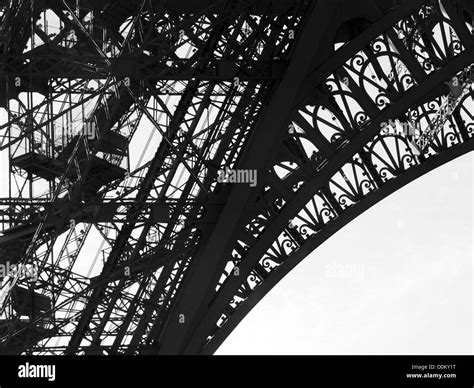 Paris Eiffel Tower Tour Eiffel France Stock Photo Alamy