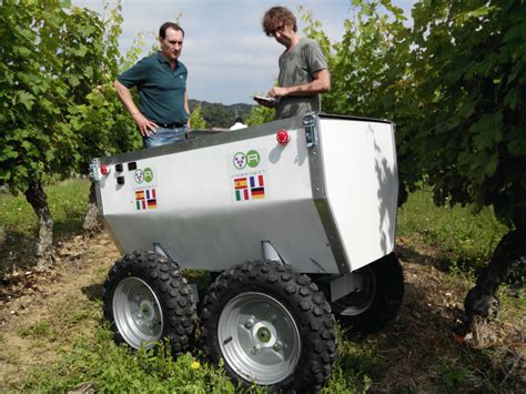Vinerobot Is A New Robot That Will Look After Your Vineyard