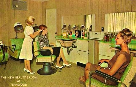 Old Pics Show What American Beauty Salons Looked Like In The 1950s And